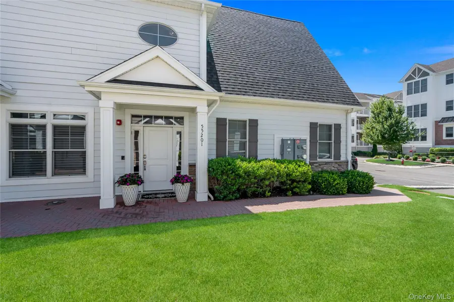55201 Spruce Pond Circle, Plainview, NY 11803 - #2