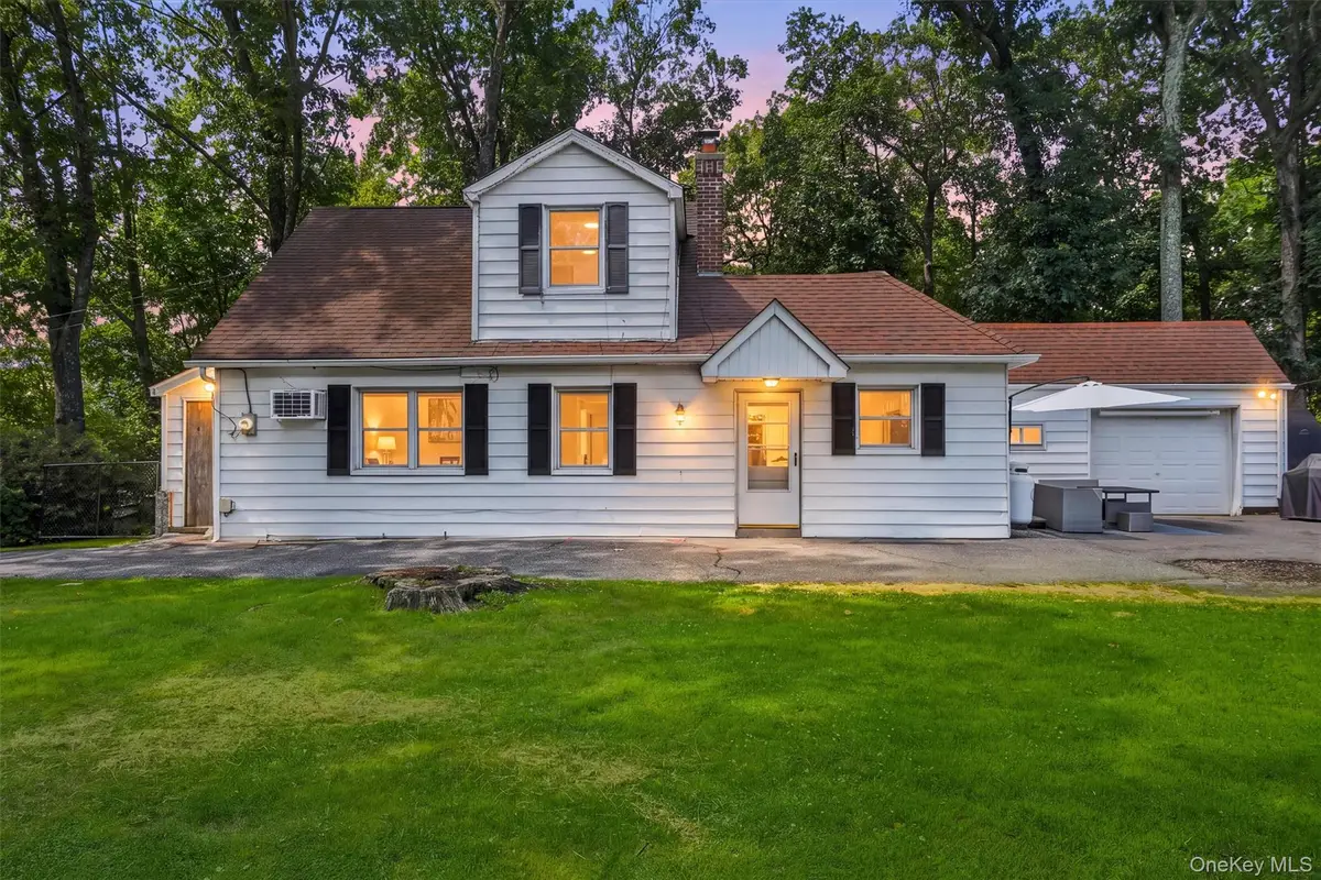 28 Mahopac Avenue, Amawalk, NY 10501 - #1