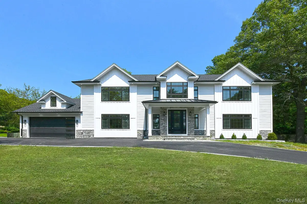 11 Edcris Lane, Huntington, NY 11743 - #1