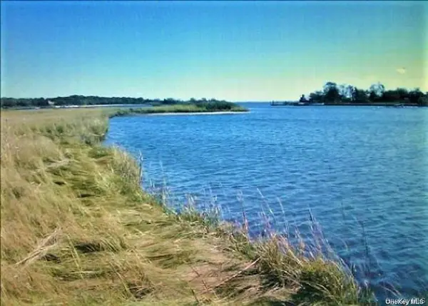 VL Private (row) Road S, Mastic Beach, NY 11951