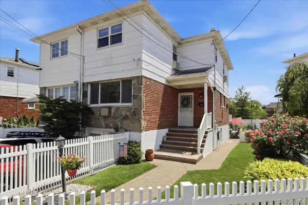 3132 Ampere Avenue, Bronx, NY 10465