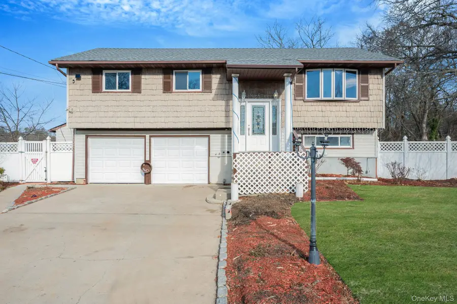 105 Ames Street, Brentwood, NY 11717 - #2