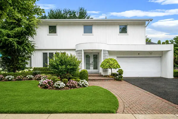 2 Sagamore Way N, Jericho, NY 11753