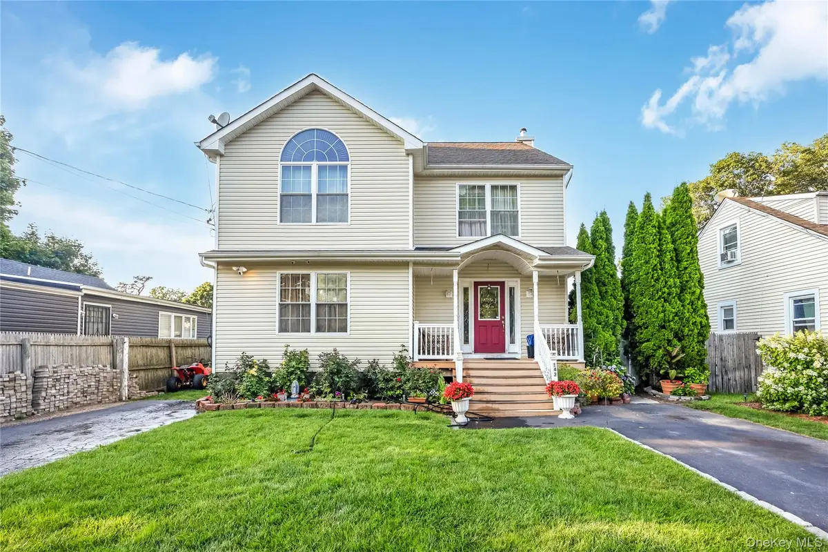 143 43rd Street, Copiague, NY 11726 - #1
