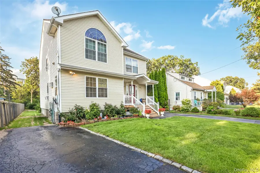 143 43rd Street, Copiague, NY 11726 - #3