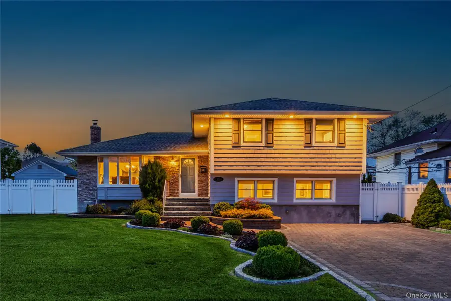 27 Nottinghill Drive, Massapequa, NY 11758 - #2