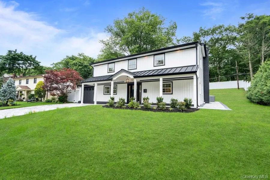 12 E Park Drive, Old Bethpage, NY 11804 - #2