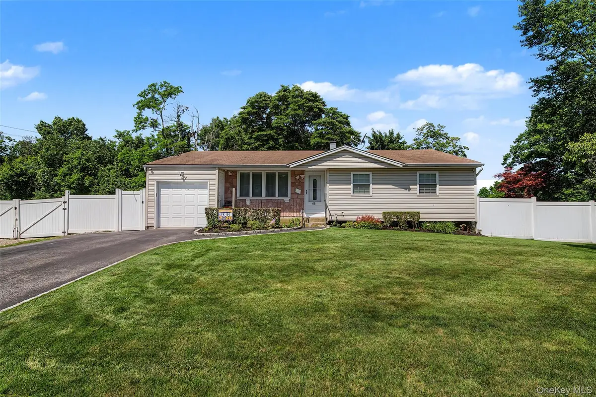 46 Oakland Avenue, Central Islip, NY 11722 - #1