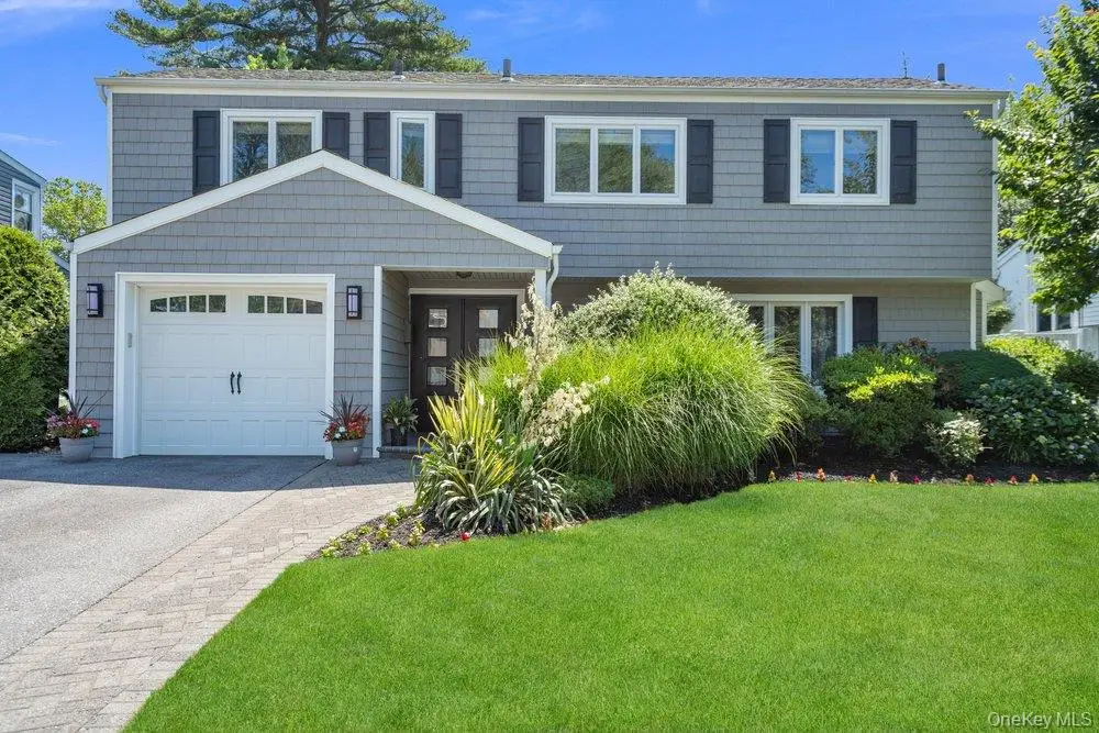 3 Nora Lane, Plainview, NY 11803 - #1