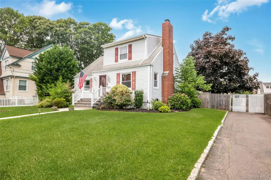 338 Southside Avenue, Freeport, NY 11520 - #2