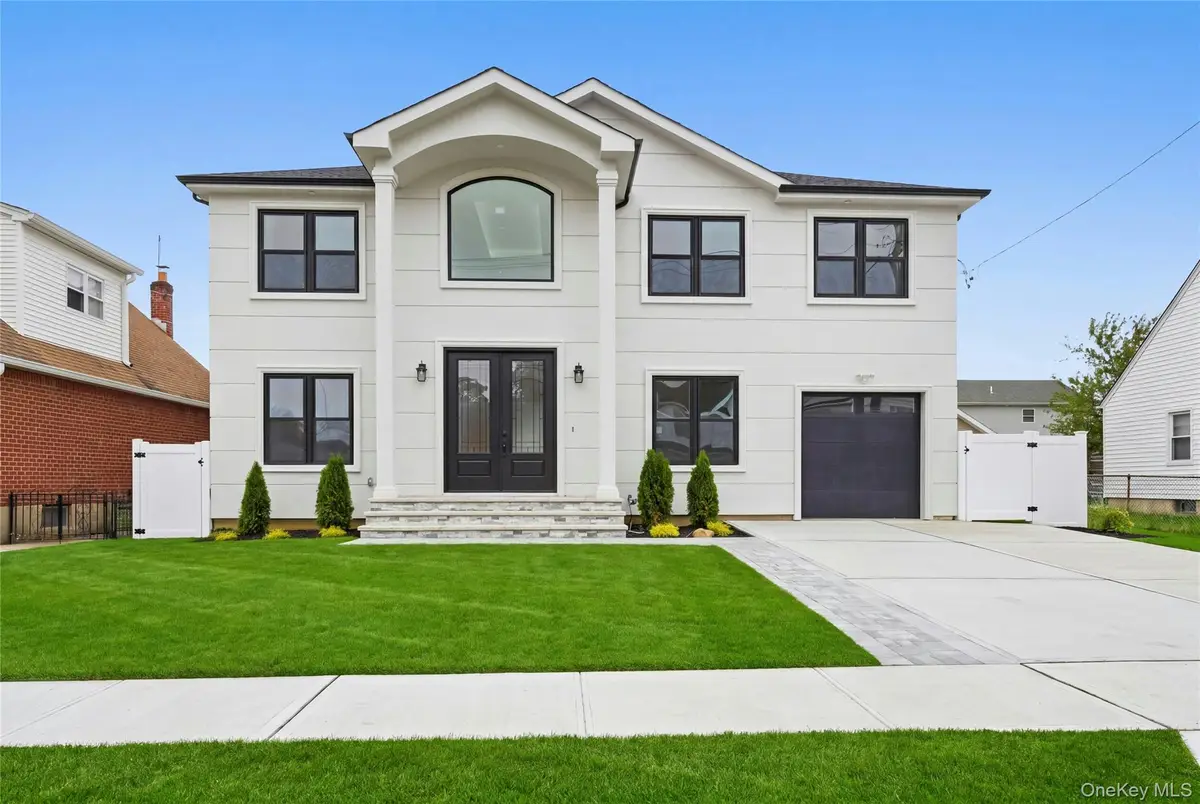 1104 Washington Avenue, Westbury, NY 11590 - #1