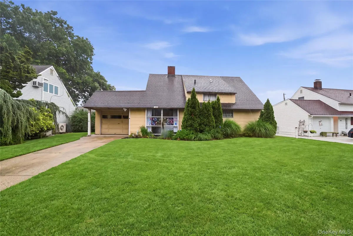 161 Duckpond Drive N, Wantagh, NY 11793 - #1