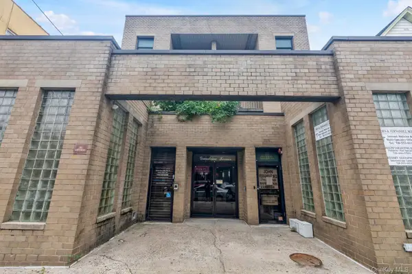 5536 69th Place #R3, Maspeth, NY 11378