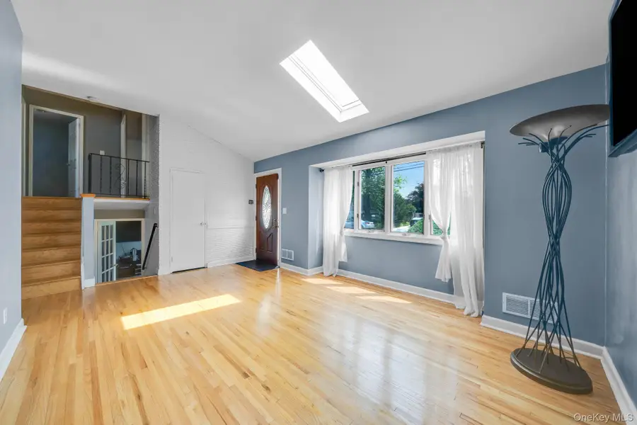 336 W 23rd Street, Deer Park, NY 11729 - #3
