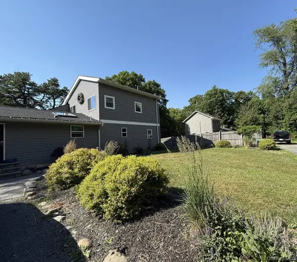 11 Summit Trail, Monroe, NY 10950