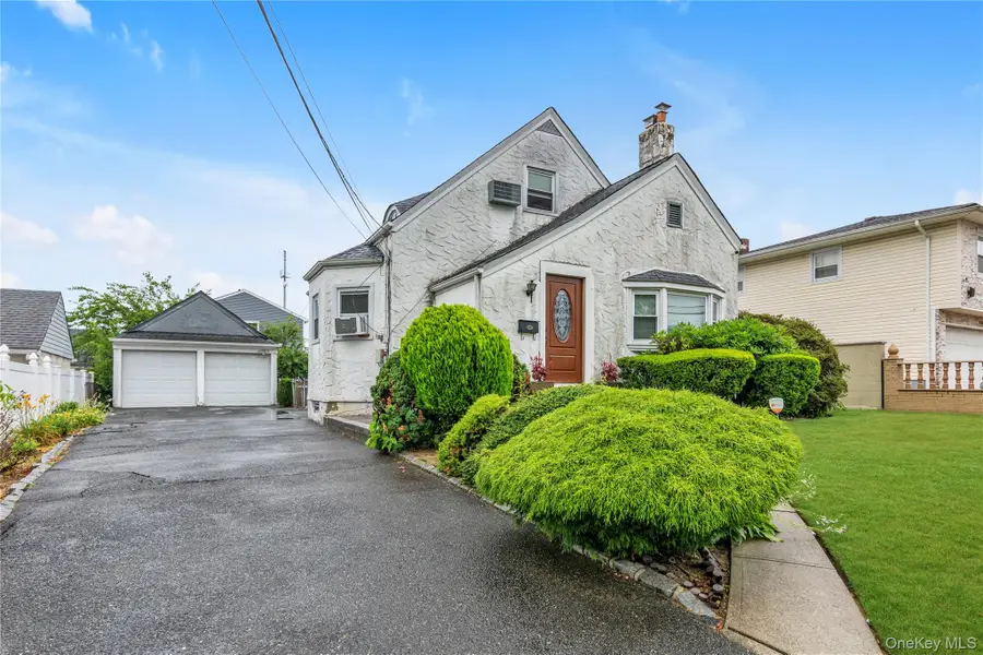 1639 Empire Street, Elmont, NY 11003 - #2
