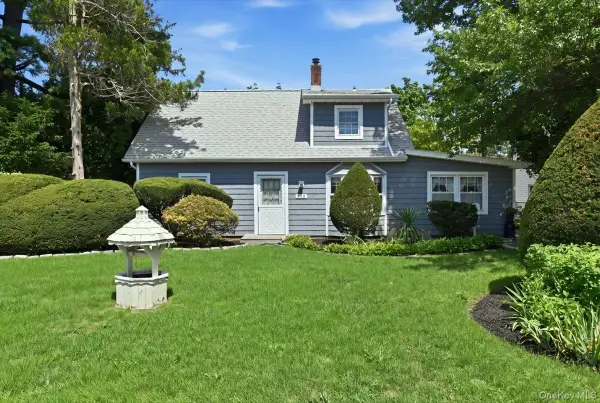 635 Whittier Street, Westbury, NY 11590