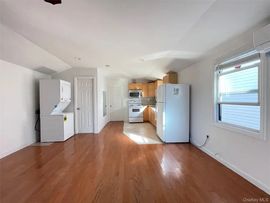 42-05 249th Street, Little Neck, NY 11363 - #3