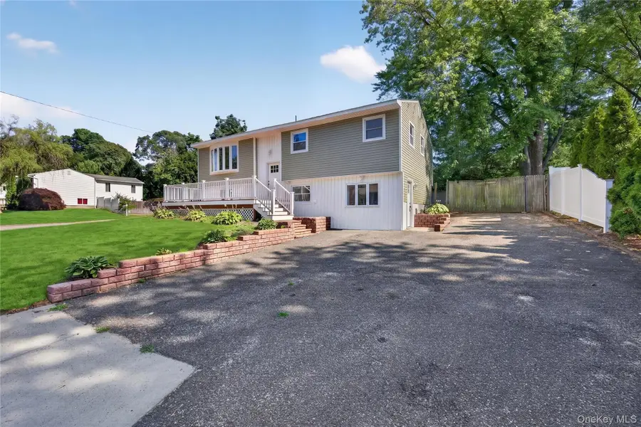42 Crestwood Lane, Farmingville, NY 11738 - #2