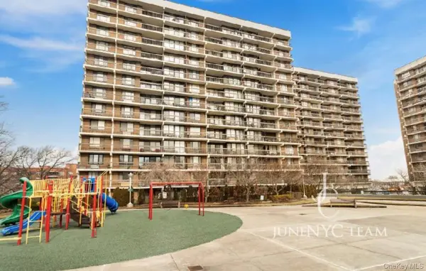 15038 Union Turnpike #8M, Flushing, NY 11367