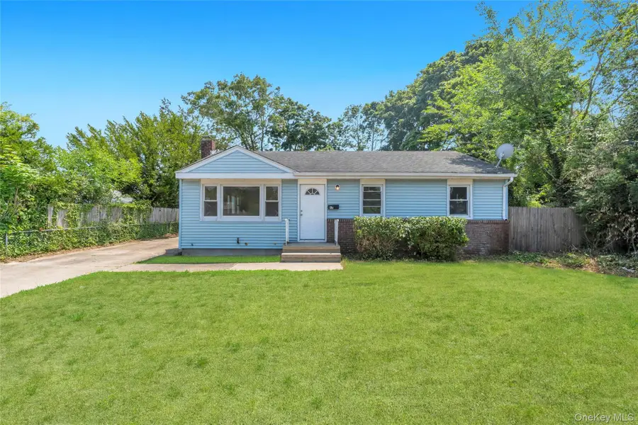 61 Herbert Circle, Patchogue, NY 11772 - #2