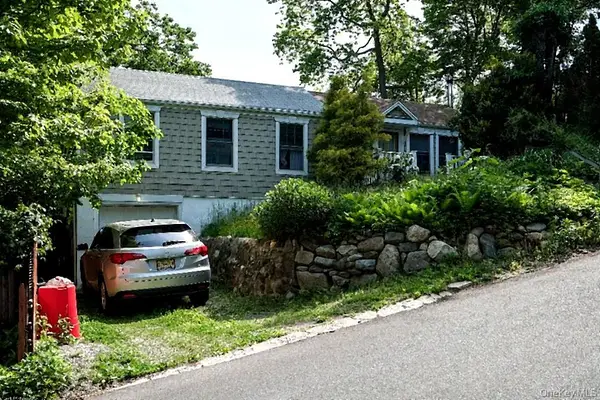 51 Aloma Road, Rocky Point, NY 11778
