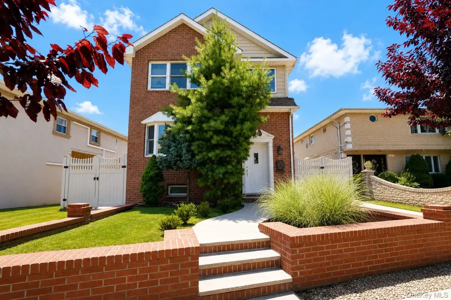 124 Reid Ave, Staten Island, NY 10305 - #2