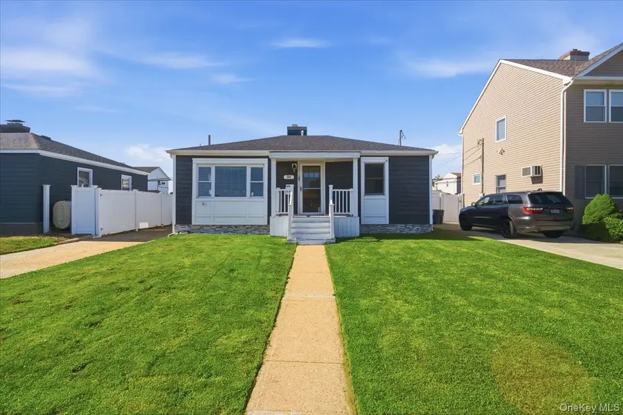 34 Polk Street, Freeport, NY 11520 - #2