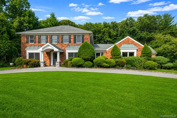10 Springmeadow Drive, Kings Park, NY 11754