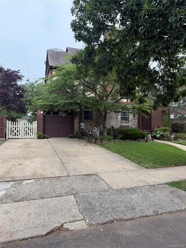 254 E Argyle Street, Valley Stream, NY 11580