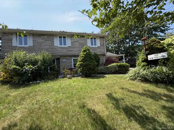 1067 N New York Drive, Massapequa, NY 11758