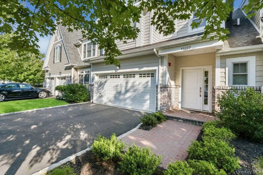 46102 Silver Birch Lane Ne #574, Plainview, NY 11803 - #3