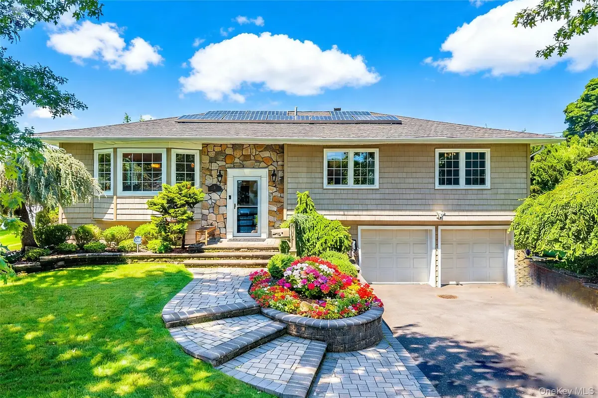 9 Cortland Avenue, Jericho, NY 11753 - #1