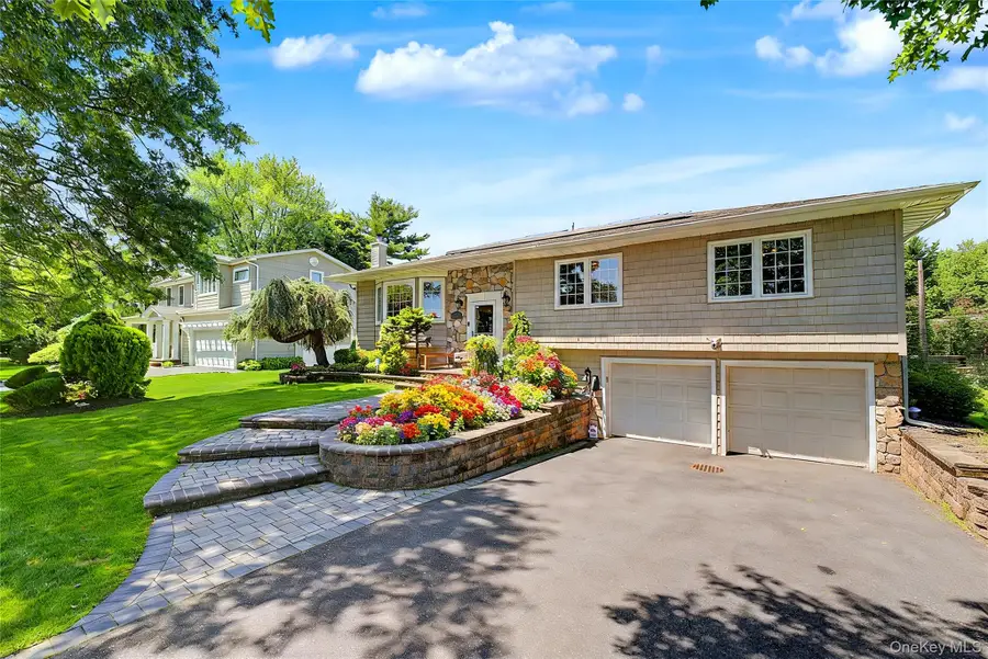 9 Cortland Avenue, Jericho, NY 11753 - #2