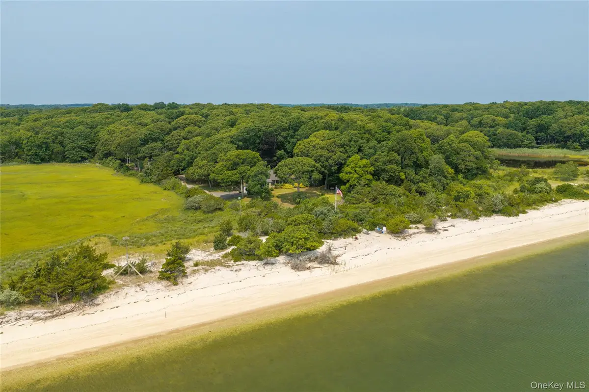 Address Withheld By Seller, Peconic, NY 11958 - #1