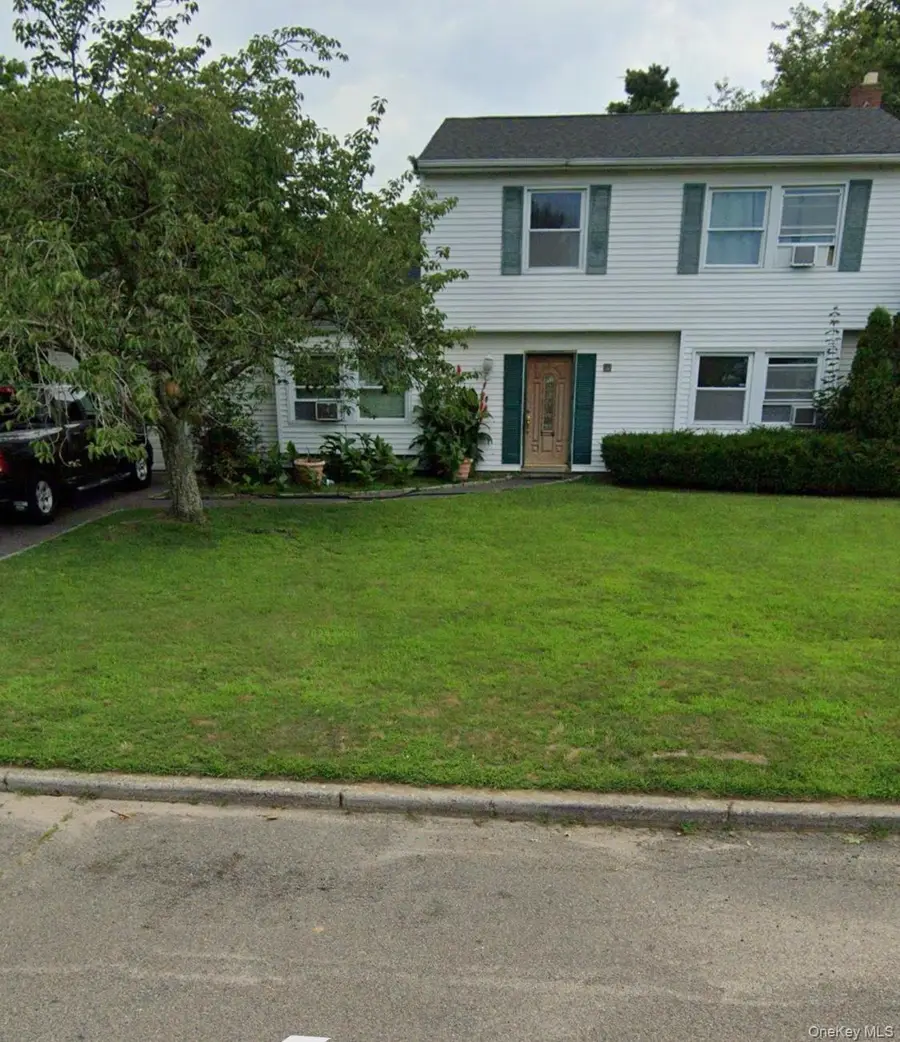 21 Rustic Avenue, Medford, NY 11763 - #3