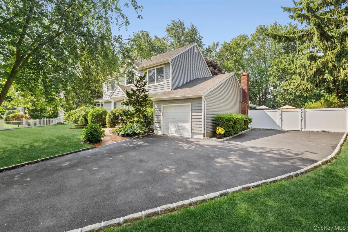 19 Duquesne Drive, Greenlawn, NY 11740 - #1