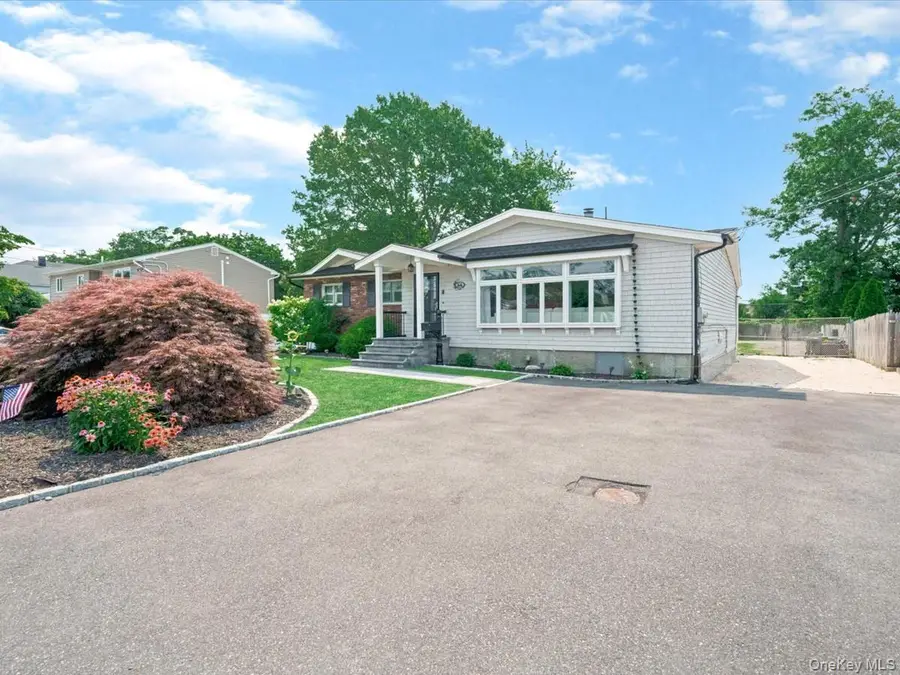 66 Moffitt Boulevard, Islip, NY 11751 - #2