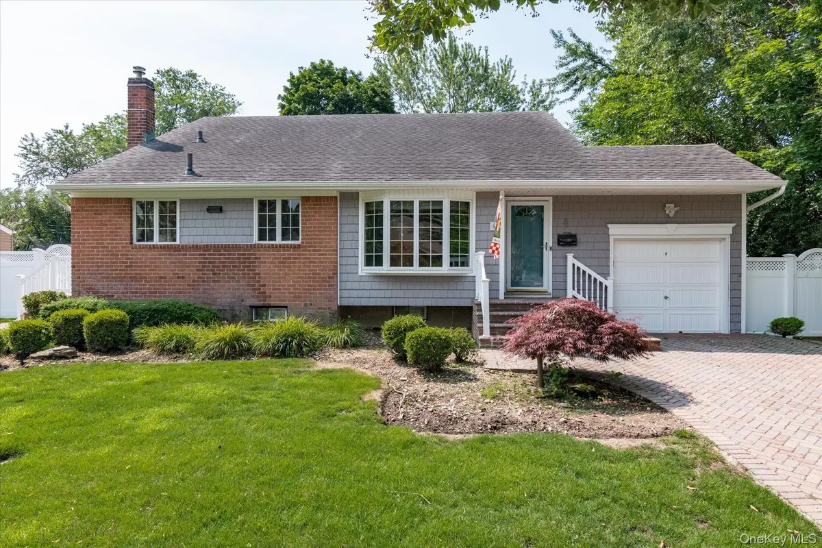 4 Jerold Street, Plainview, NY 11803 - #1