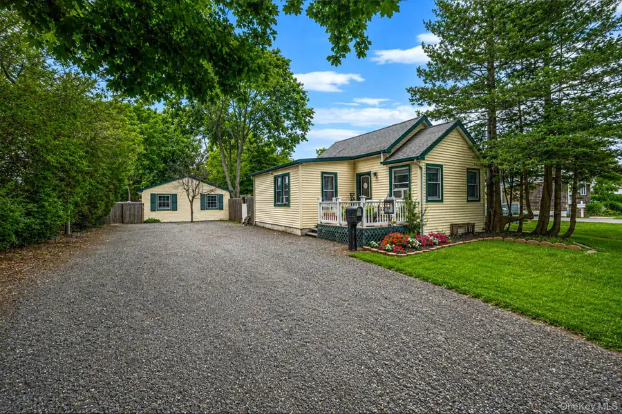 36 Rosalie Place, Patchogue, NY 11772 - #2
