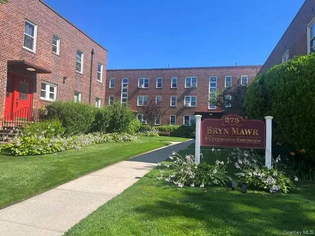275 Maple Ave #B5, Rockville Centre, NY 11570 - #1