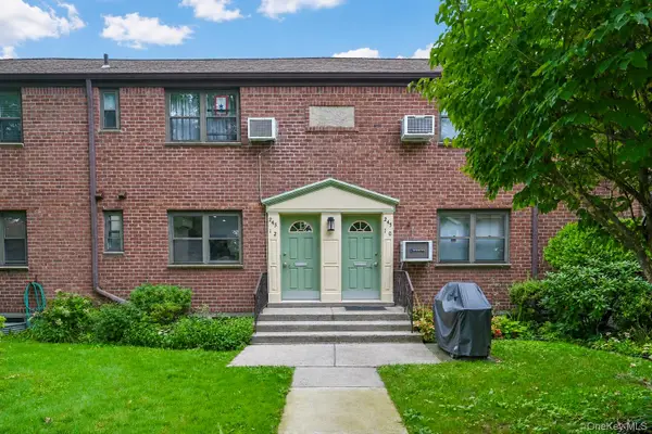 245-12 62 Avenue #2nd Floor, Douglaston, NY 11362