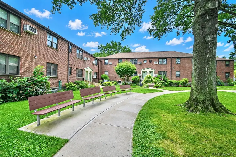245-12 62 Avenue #2nd Floor, Douglaston, NY 11362 - #2