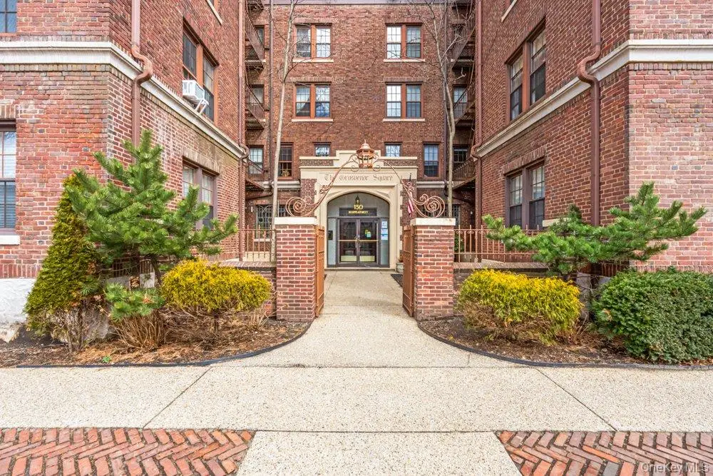 150 Burns Street #2G, Forest Hills, NY 11375 - #1
