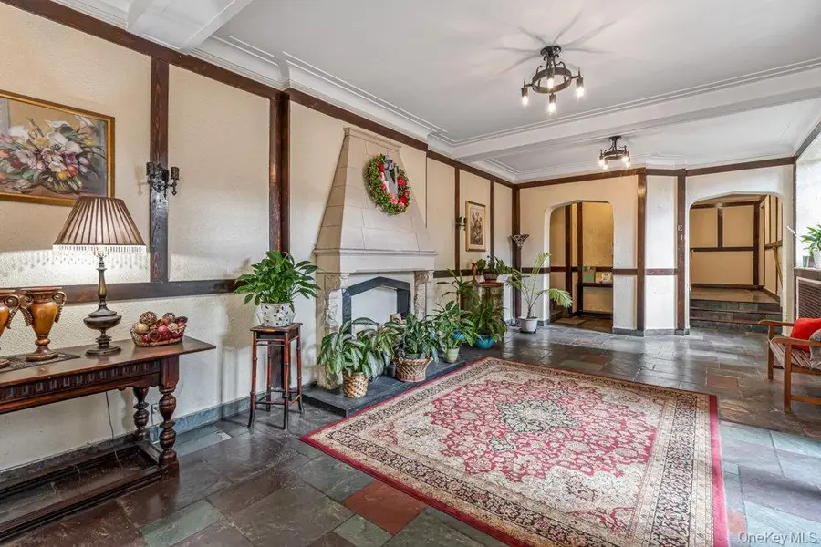 150 Burns Street #2G, Forest Hills, NY 11375 - #2