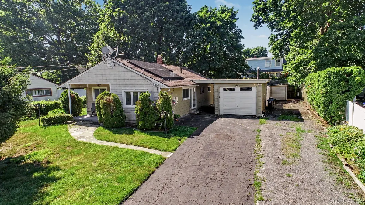 376 County Center Road, White Plains, NY 10603 - #1