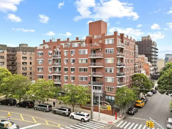 13708 31st Road #6D, Flushing, NY 11354