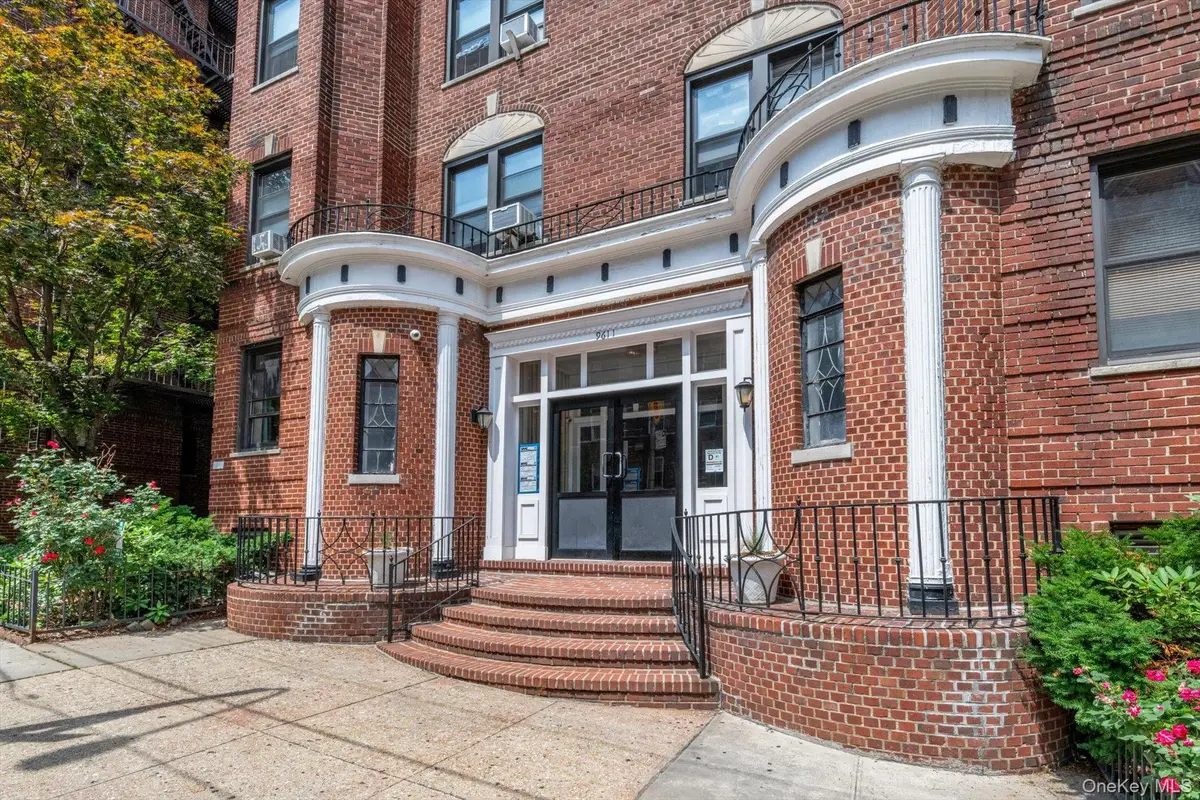96-11 65 Road #305, Rego Park, NY 11374 - #1