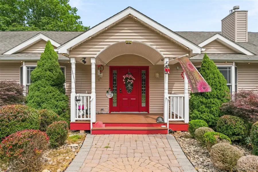 84 Pin Oak Drive, New Windsor, NY 12553 - #2