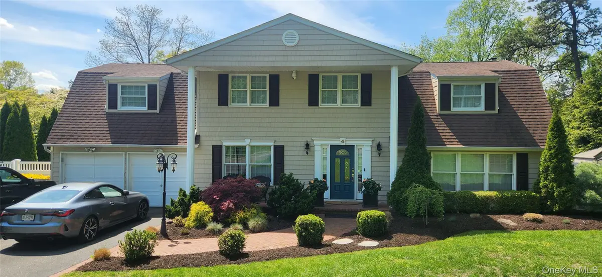 4 Harris Court, Commack, NY 11725 - #1